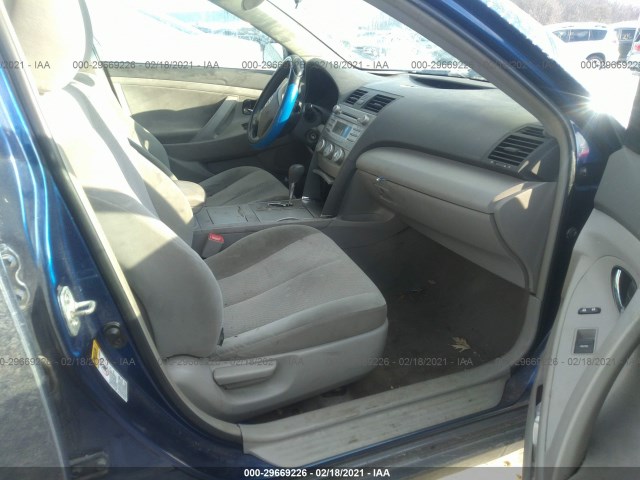 Photo 4 VIN: 4T1BF3EK3AU566095 - TOYOTA CAMRY 