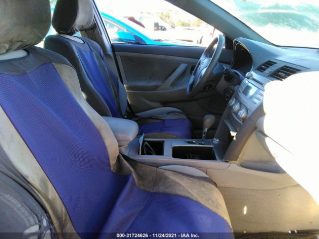 Photo 4 VIN: 4T1BF3EK3AU572950 - TOYOTA CAMRY 