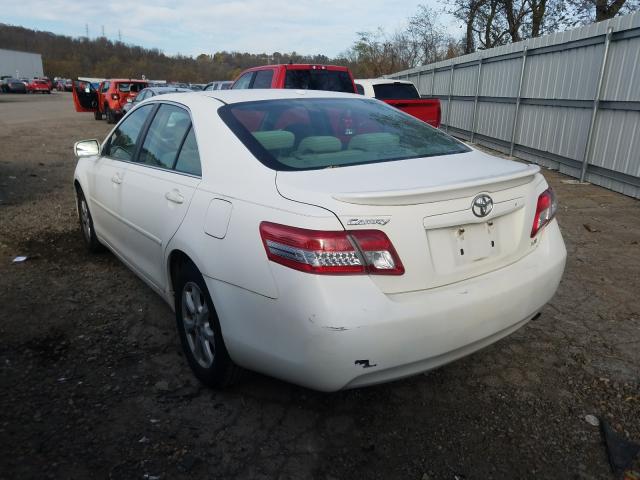 Photo 2 VIN: 4T1BF3EK3AU580806 - TOYOTA CAMRY BASE 