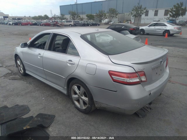 Photo 2 VIN: 4T1BF3EK3BU122412 - TOYOTA CAMRY 