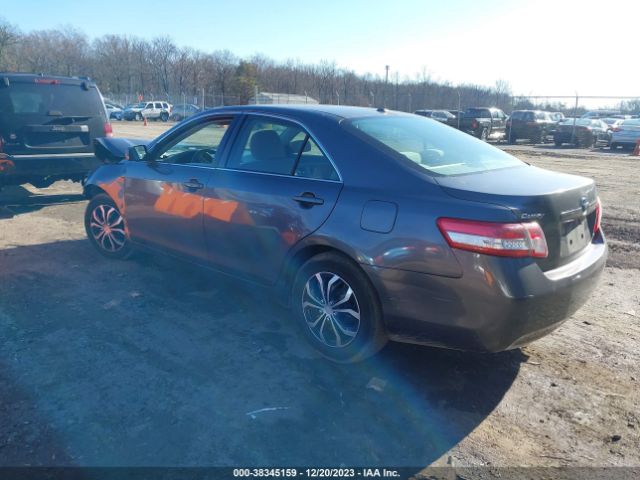 Photo 2 VIN: 4T1BF3EK3BU166832 - TOYOTA CAMRY 