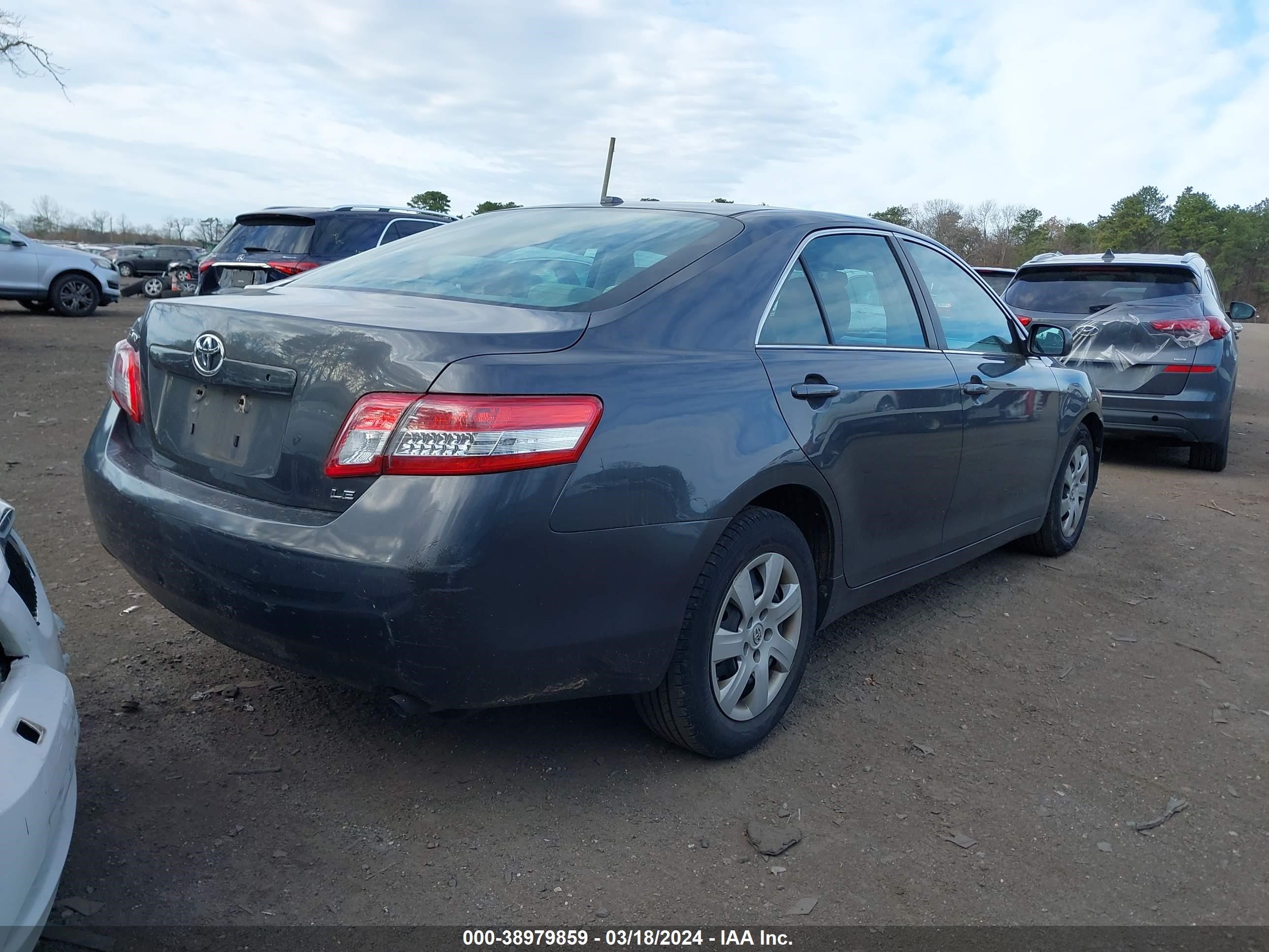 Photo 3 VIN: 4T1BF3EK3BU169214 - TOYOTA CAMRY 