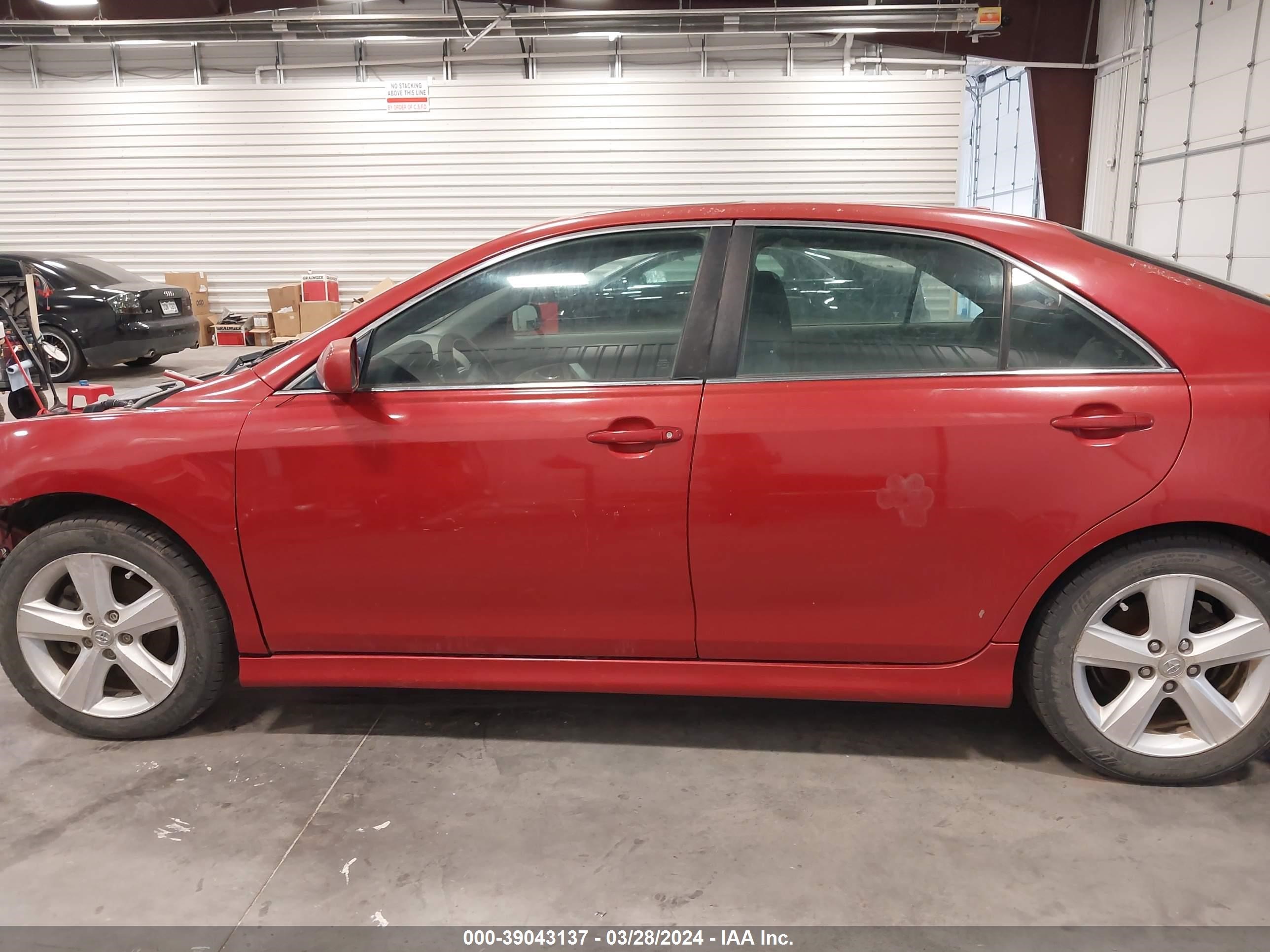 Photo 14 VIN: 4T1BF3EK3BU190970 - TOYOTA CAMRY 