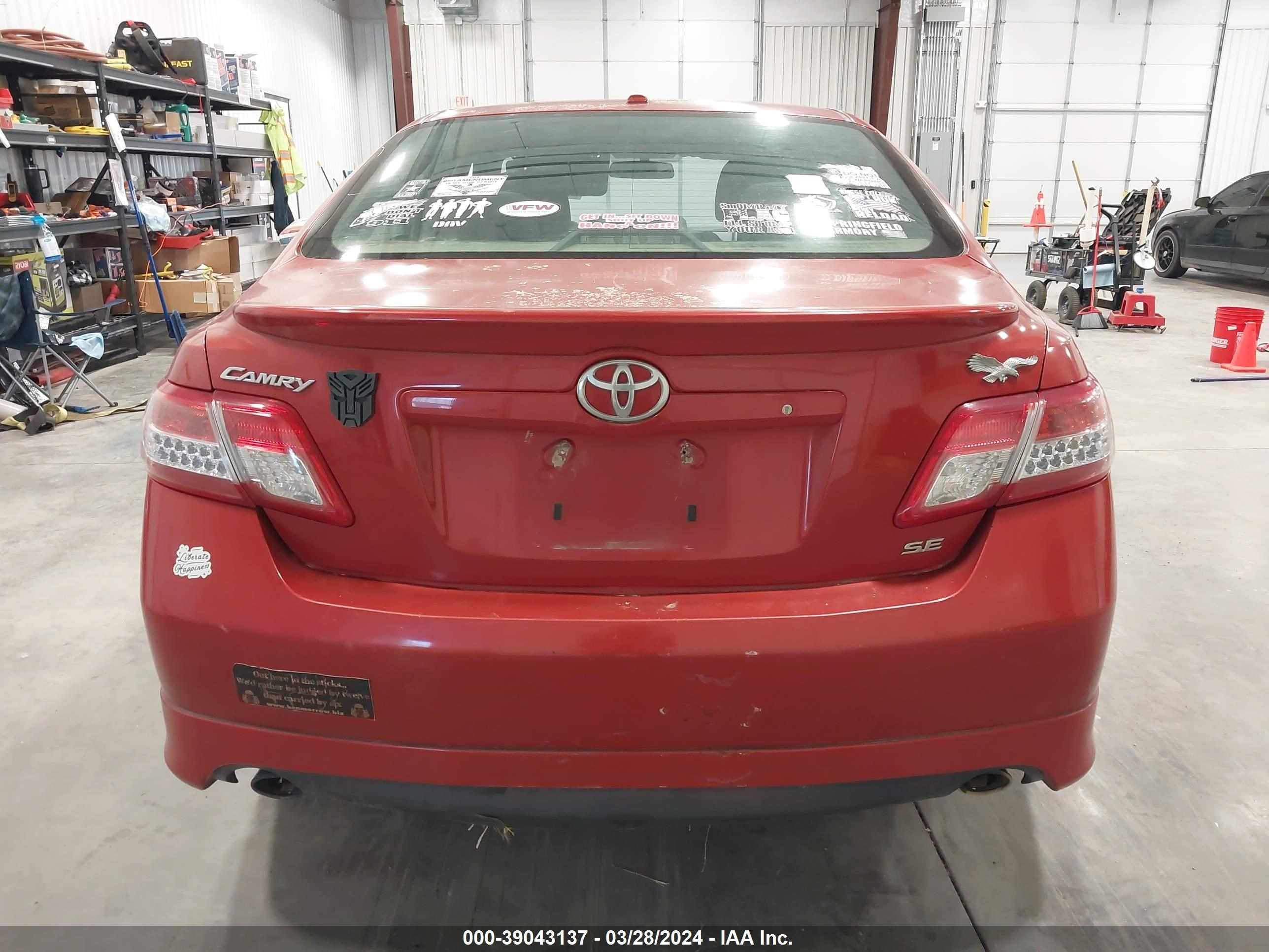 Photo 16 VIN: 4T1BF3EK3BU190970 - TOYOTA CAMRY 