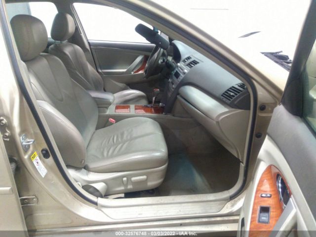 Photo 4 VIN: 4T1BF3EK3BU205385 - TOYOTA CAMRY 