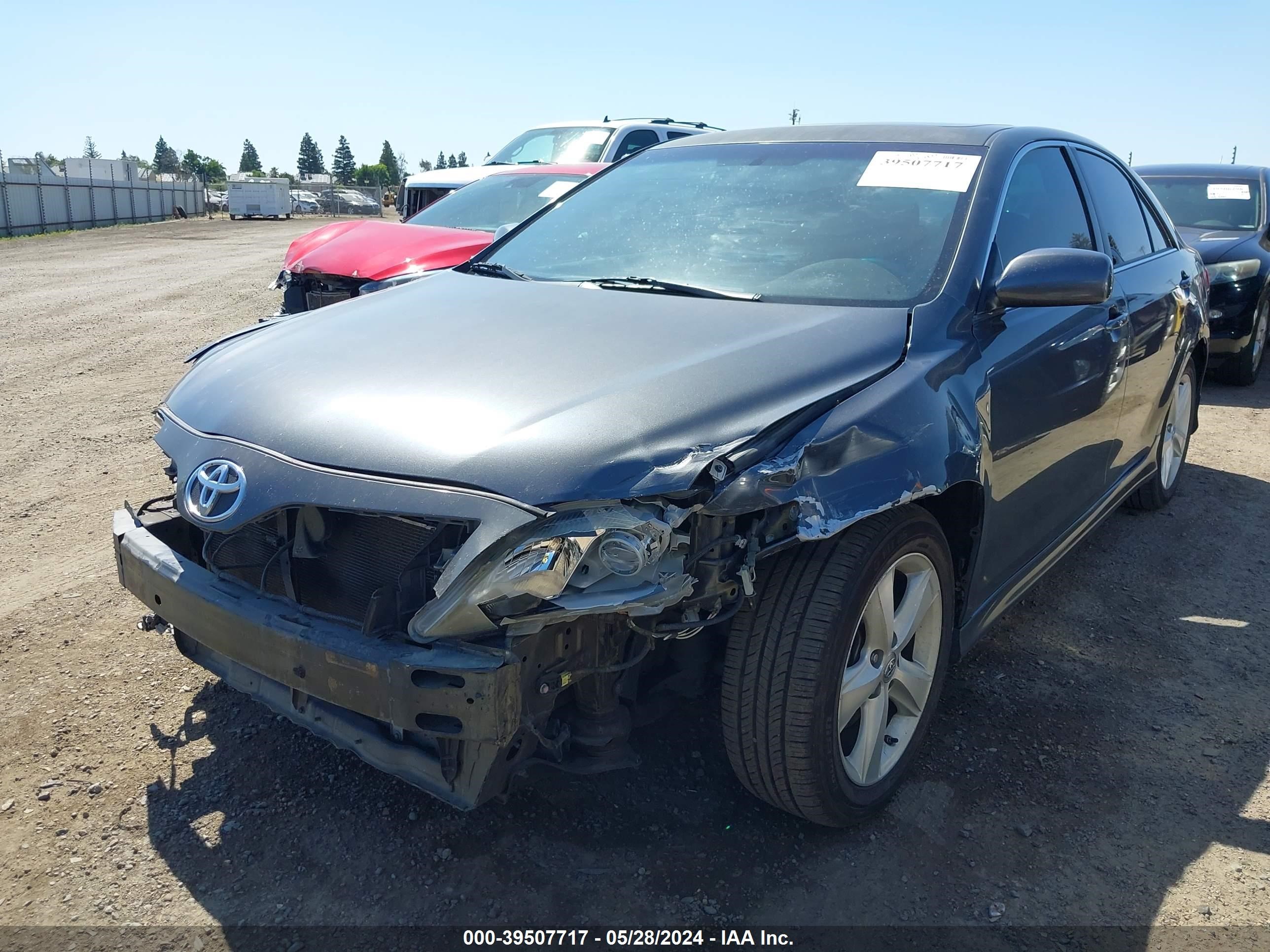 Photo 1 VIN: 4T1BF3EK3BU223451 - TOYOTA CAMRY 