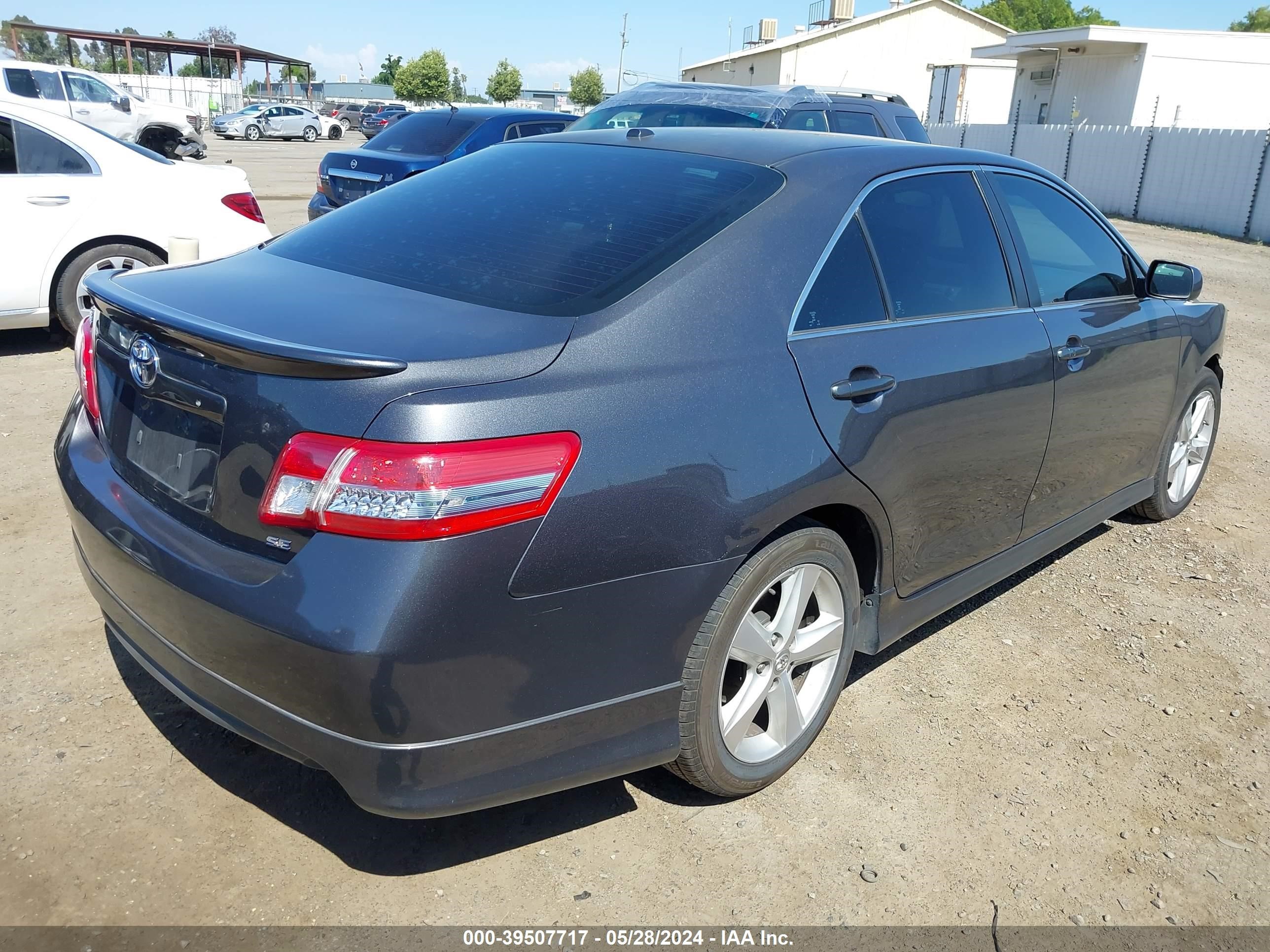 Photo 3 VIN: 4T1BF3EK3BU223451 - TOYOTA CAMRY 