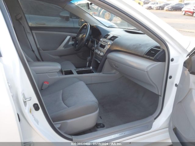 Photo 4 VIN: 4T1BF3EK3BU583500 - TOYOTA CAMRY 