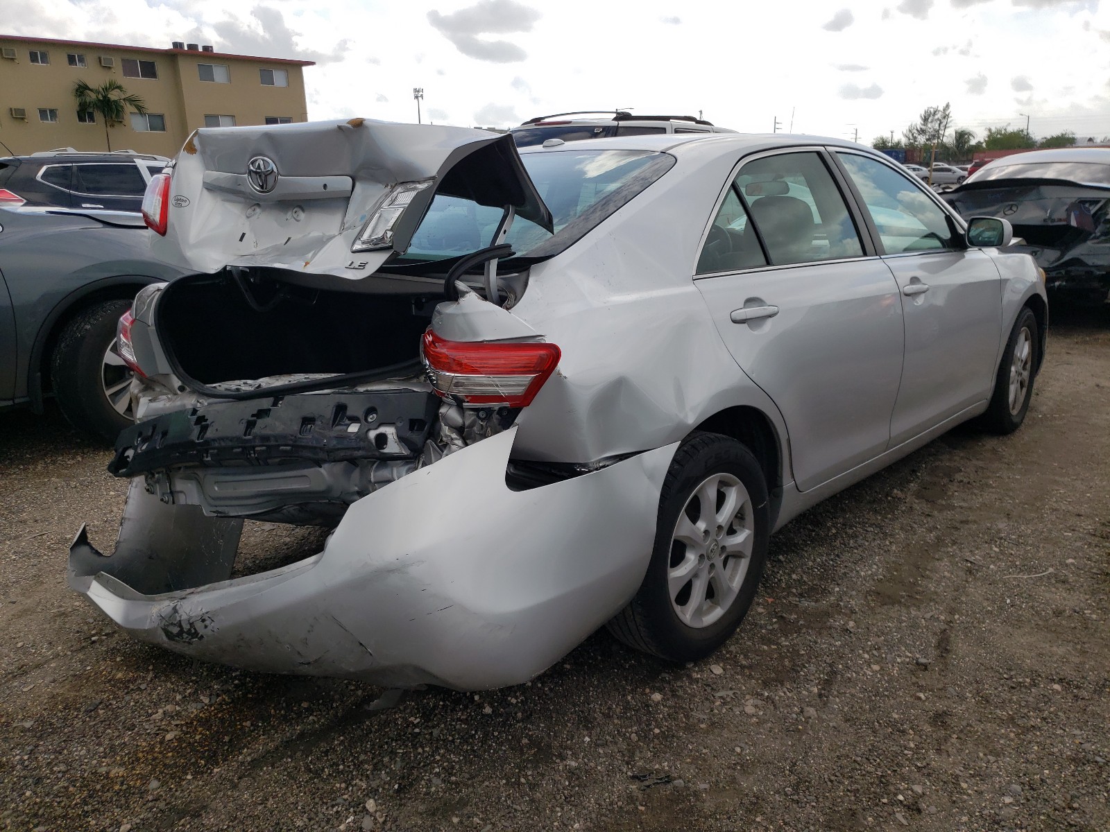 Photo 3 VIN: 4T1BF3EK3BU624630 - TOYOTA CAMRY BASE 