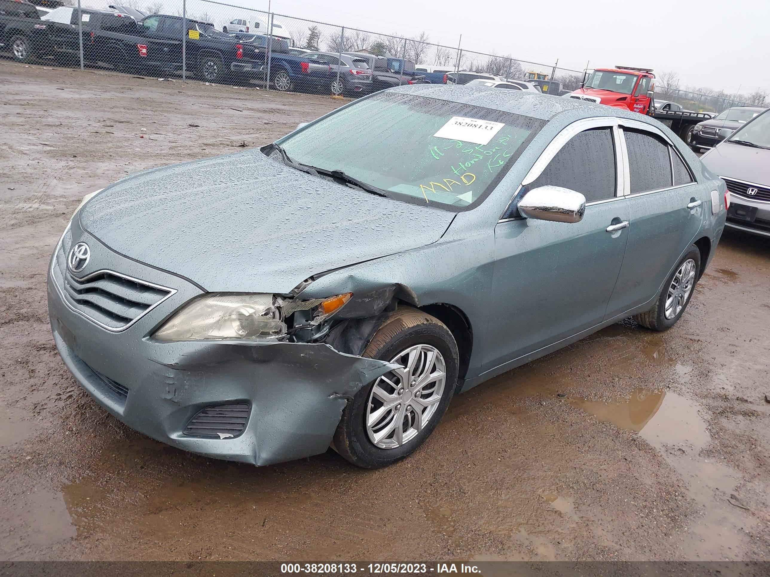 Photo 1 VIN: 4T1BF3EK3BU639550 - TOYOTA CAMRY 