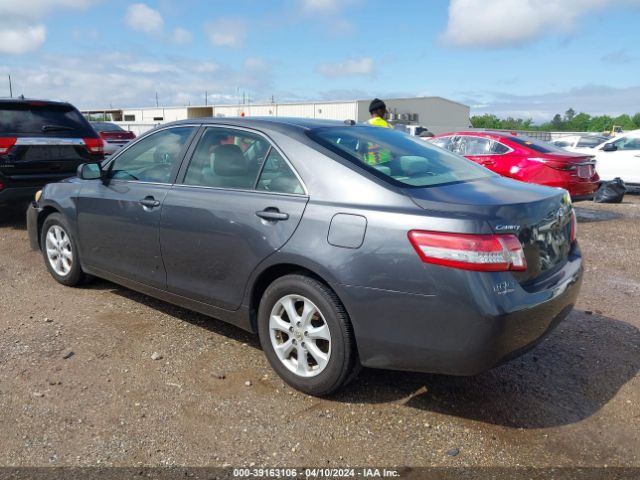 Photo 2 VIN: 4T1BF3EK3BU688747 - TOYOTA CAMRY 