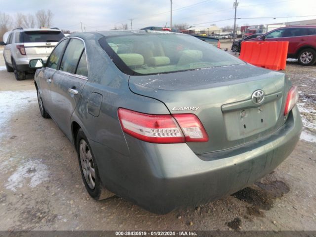 Photo 2 VIN: 4T1BF3EK3BU691860 - TOYOTA CAMRY 