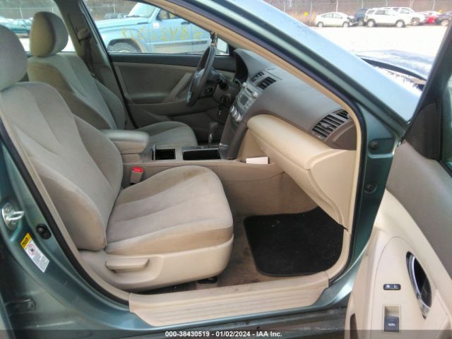 Photo 4 VIN: 4T1BF3EK3BU691860 - TOYOTA CAMRY 