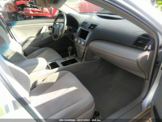 Photo 4 VIN: 4T1BF3EK3BU754777 - TOYOTA CAMRY 