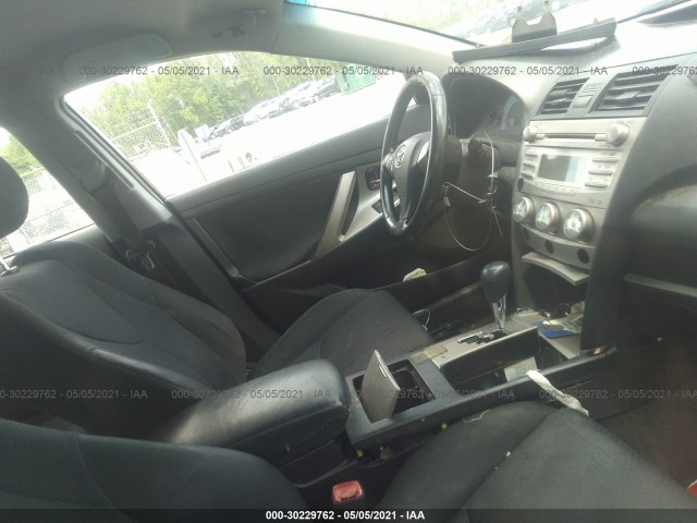 Photo 4 VIN: 4T1BF3EK4AU018266 - TOYOTA CAMRY 