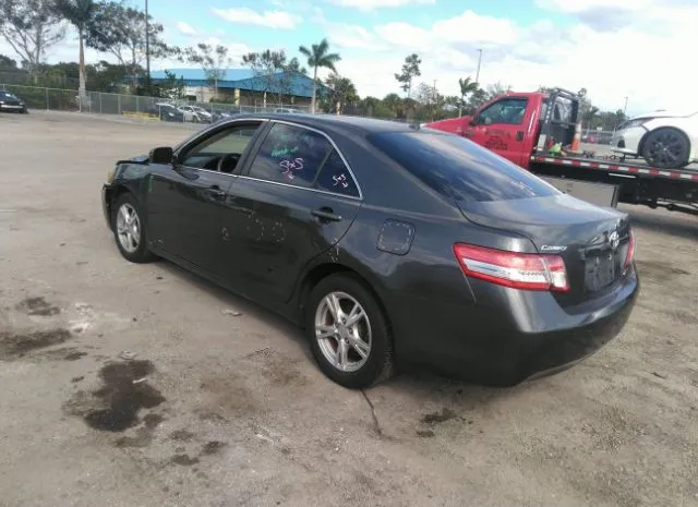 Photo 2 VIN: 4T1BF3EK4AU020650 - TOYOTA CAMRY 