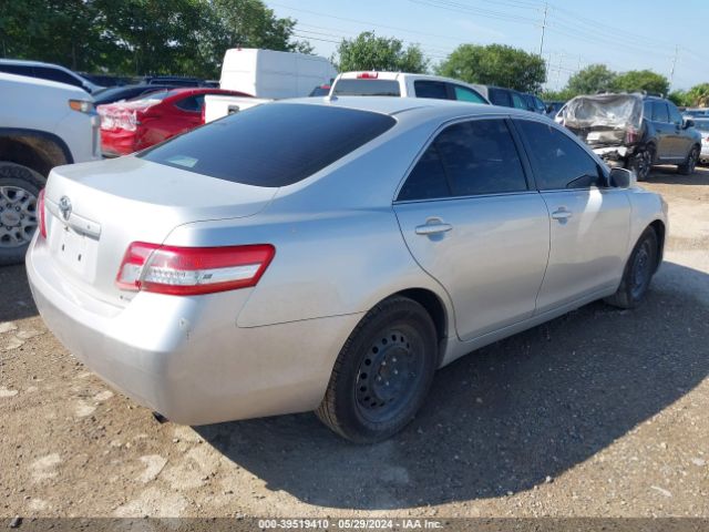 Photo 3 VIN: 4T1BF3EK4AU024780 - TOYOTA CAMRY 