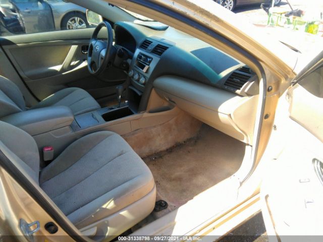 Photo 4 VIN: 4T1BF3EK4AU039232 - TOYOTA CAMRY 