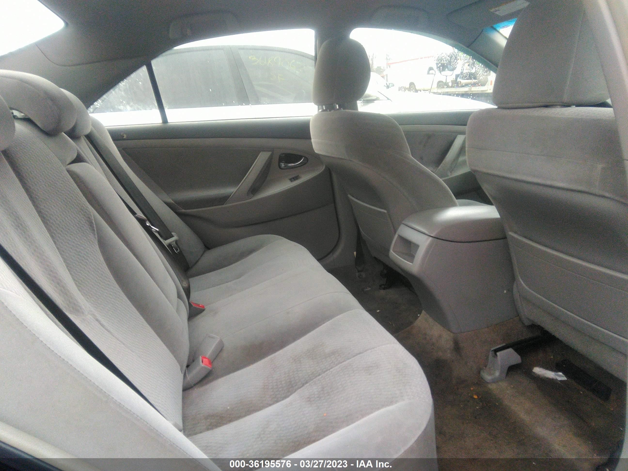 Photo 7 VIN: 4T1BF3EK4AU049968 - TOYOTA CAMRY 