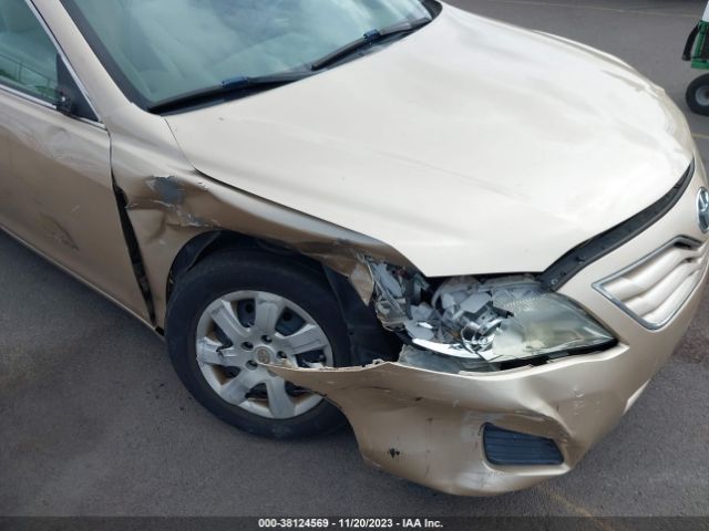 Photo 5 VIN: 4T1BF3EK4AU063417 - TOYOTA CAMRY 