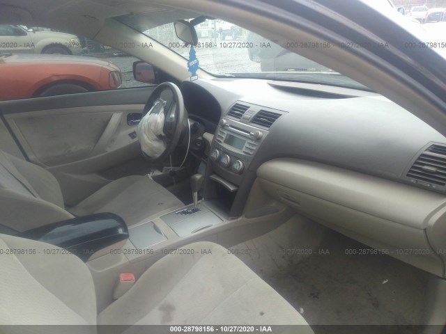 Photo 4 VIN: 4T1BF3EK4AU064681 - TOYOTA CAMRY 