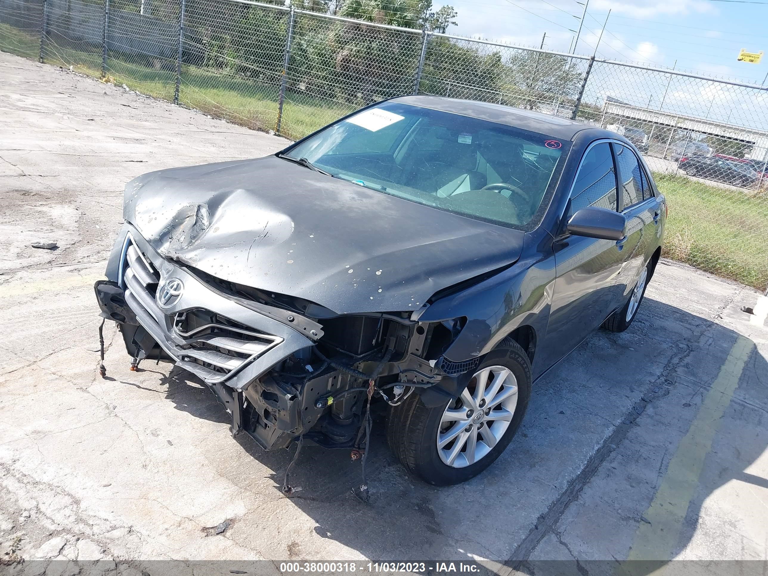 Photo 1 VIN: 4T1BF3EK4AU067516 - TOYOTA CAMRY 