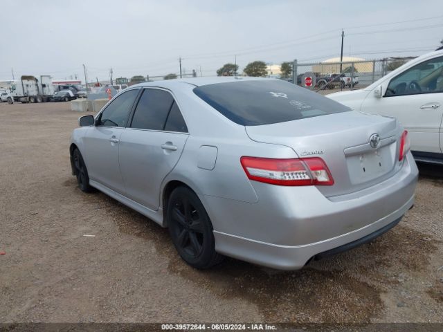 Photo 2 VIN: 4T1BF3EK4AU067693 - TOYOTA CAMRY 