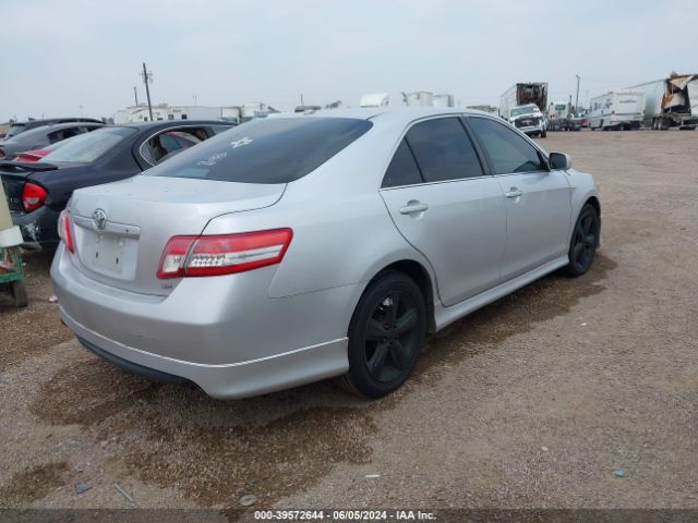 Photo 3 VIN: 4T1BF3EK4AU067693 - TOYOTA CAMRY 