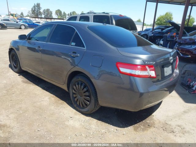 Photo 2 VIN: 4T1BF3EK4AU104421 - TOYOTA CAMRY 