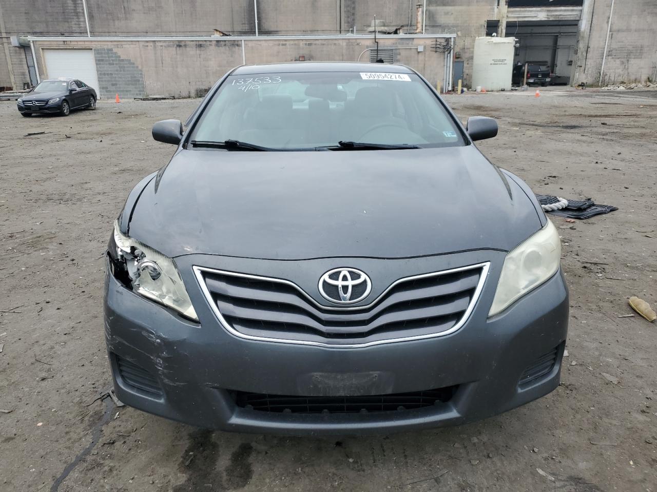 Photo 4 VIN: 4T1BF3EK4AU112907 - TOYOTA CAMRY 