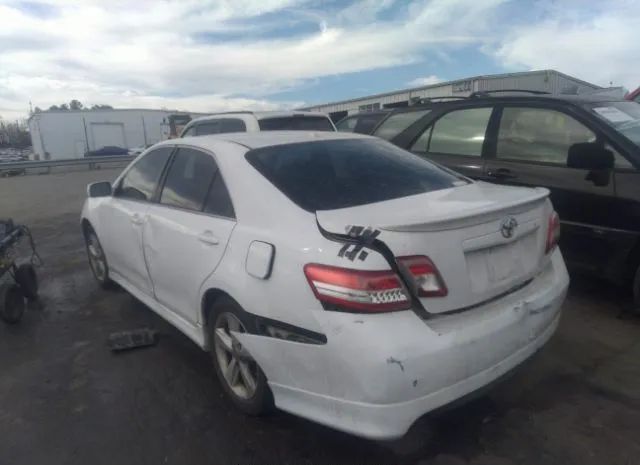 Photo 2 VIN: 4T1BF3EK4AU515012 - TOYOTA CAMRY 