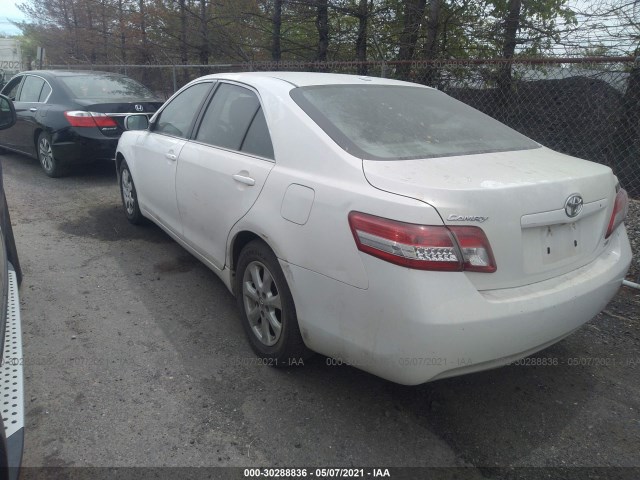 Photo 2 VIN: 4T1BF3EK4AU517150 - TOYOTA CAMRY 