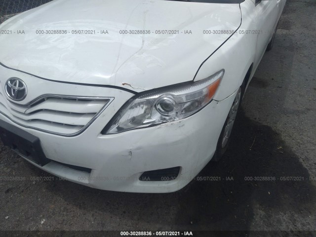 Photo 5 VIN: 4T1BF3EK4AU517150 - TOYOTA CAMRY 