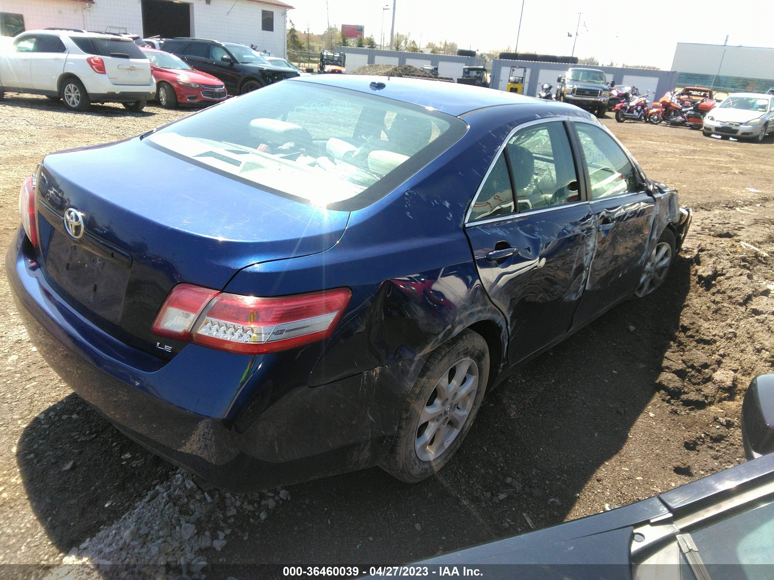 Photo 3 VIN: 4T1BF3EK4AU521330 - TOYOTA CAMRY 