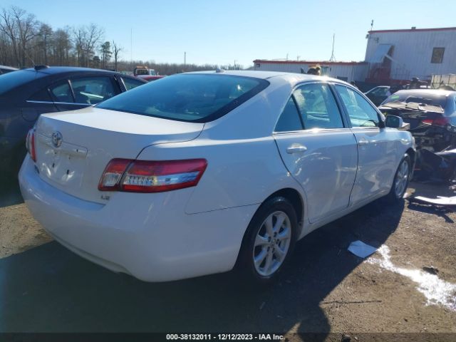 Photo 3 VIN: 4T1BF3EK4AU531713 - TOYOTA CAMRY 