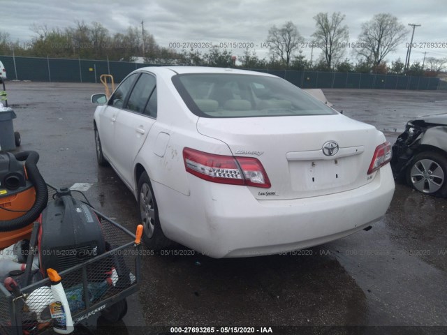 Photo 2 VIN: 4T1BF3EK4AU580619 - TOYOTA CAMRY 