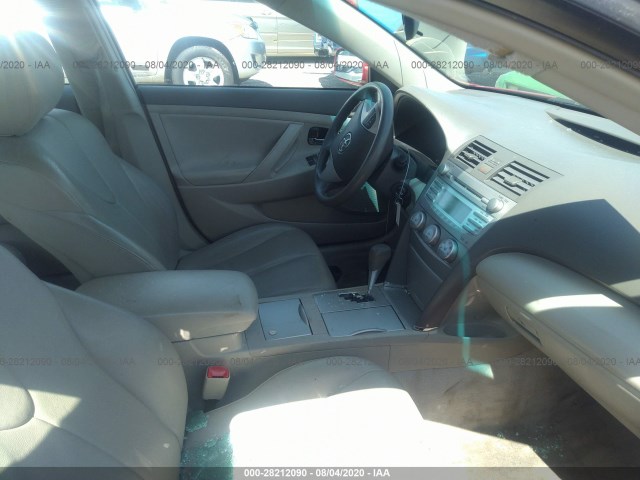 Photo 4 VIN: 4T1BF3EK4BU139946 - TOYOTA CAMRY 