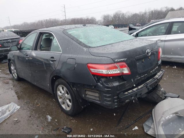 Photo 2 VIN: 4T1BF3EK4BU207971 - TOYOTA CAMRY 