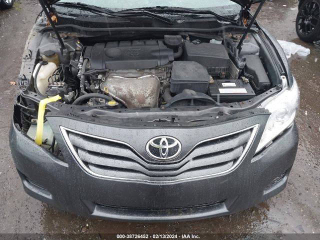 Photo 9 VIN: 4T1BF3EK4BU207971 - TOYOTA CAMRY 