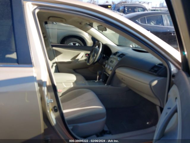 Photo 4 VIN: 4T1BF3EK4BU216430 - TOYOTA CAMRY 