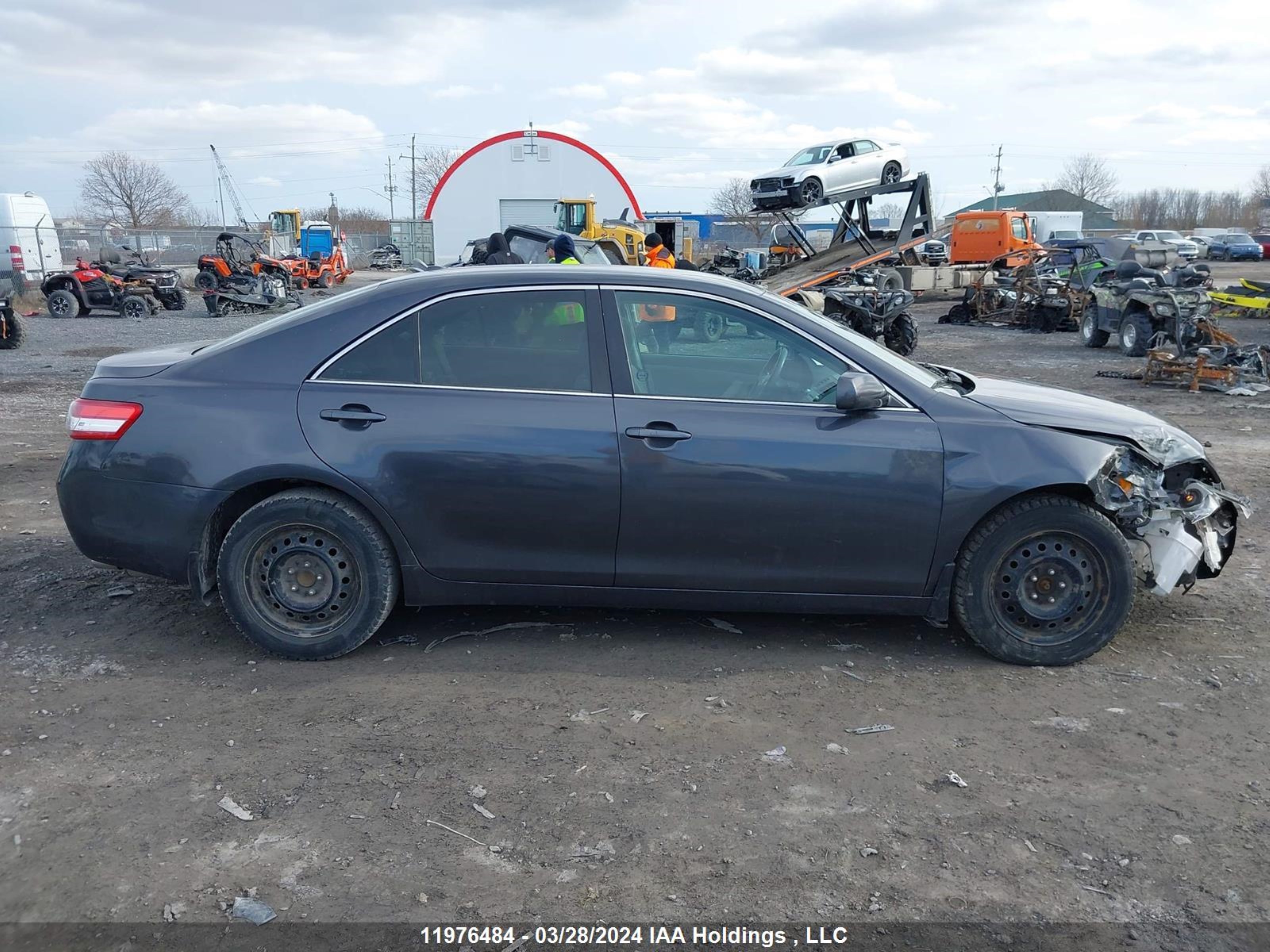 Photo 13 VIN: 4T1BF3EK4BU228173 - TOYOTA CAMRY 