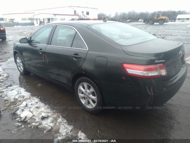 Photo 2 VIN: 4T1BF3EK4BU582016 - TOYOTA CAMRY 