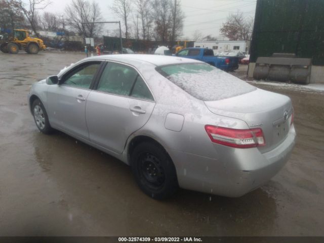 Photo 2 VIN: 4T1BF3EK4BU599317 - TOYOTA CAMRY 