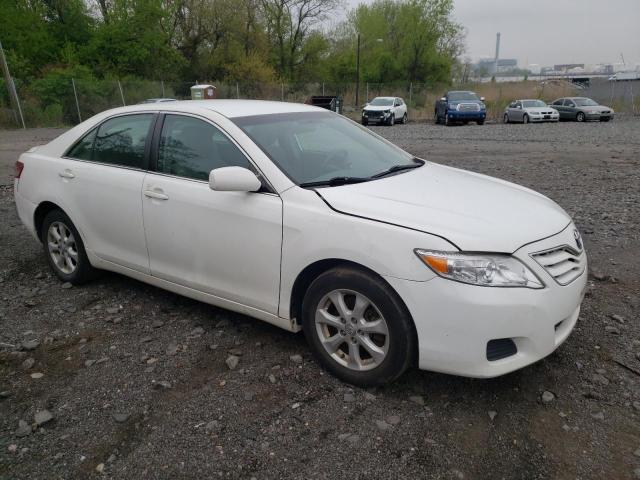 Photo 3 VIN: 4T1BF3EK4BU601647 - TOYOTA CAMRY 