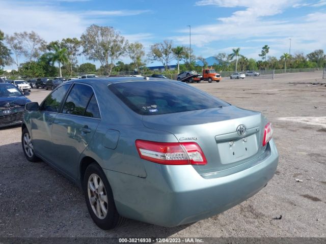 Photo 2 VIN: 4T1BF3EK4BU602829 - TOYOTA CAMRY 