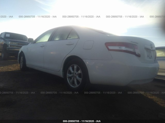 Photo 2 VIN: 4T1BF3EK4BU611448 - TOYOTA CAMRY 