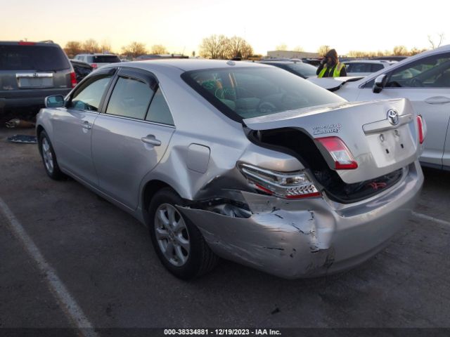 Photo 2 VIN: 4T1BF3EK4BU633904 - TOYOTA CAMRY 