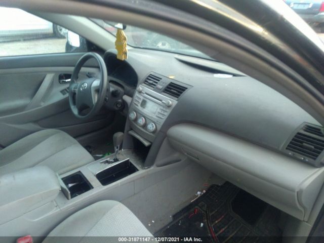 Photo 4 VIN: 4T1BF3EK4BU635698 - TOYOTA CAMRY 