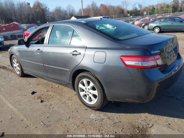 Photo 2 VIN: 4T1BF3EK4BU640822 - TOYOTA CAMRY 