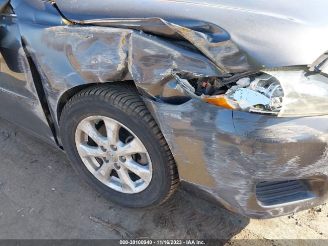 Photo 5 VIN: 4T1BF3EK4BU640822 - TOYOTA CAMRY 